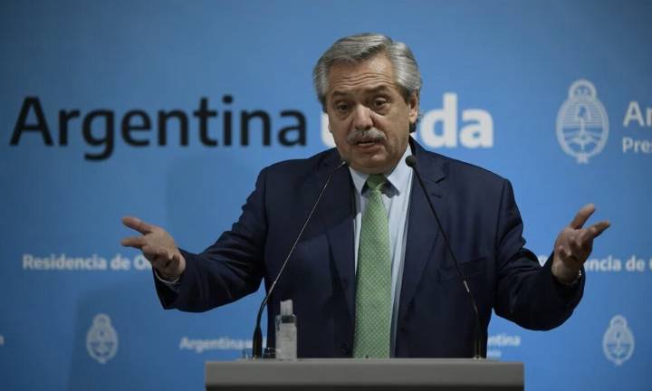 Confirmaron el procesamiento de Alberto Fernández en la causa Seguros