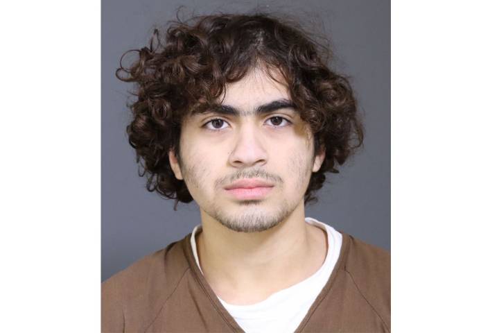 Derek Rosa, 13, Sent Bloody Selfie After Fatally Stabbing Mother