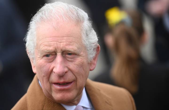 Despojan al príncipe Andrés de Inglaterra de sus títulos