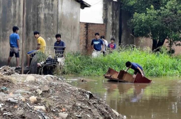 Lluvias en Bolivia dejan miles de familias damnificadas