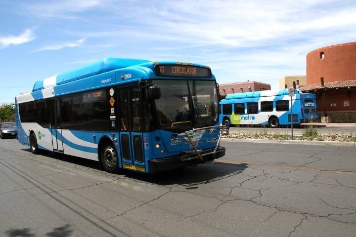 Sun Metro mostrará su agradecimiento a los pasajeros con viajes gratis el Día de Acción de Gracias Rutas Fixed y Brio operarán con horario dominical
