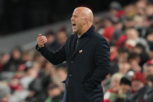 A pesar de calendario favorable en Liga Premier, peligra defensa del título del Liverpool