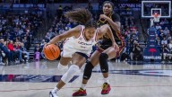 UConn women’s season-high 25 steals help No. 1 Huskies beat Loyola Chicago 85