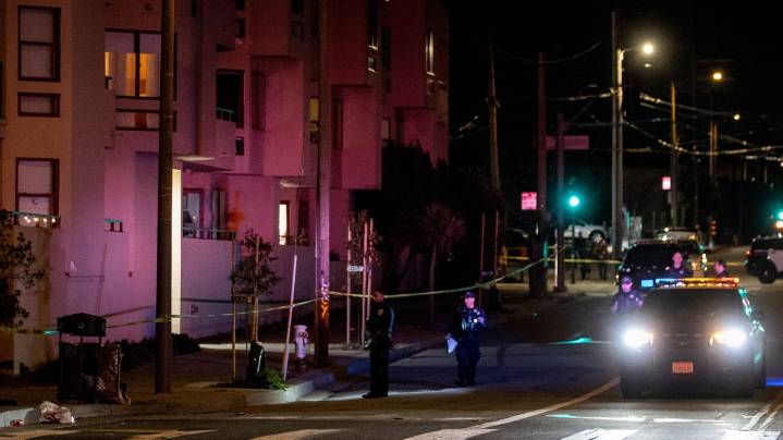 5 wounded, 1 seriously, in shooting outside San Francisco supermarket