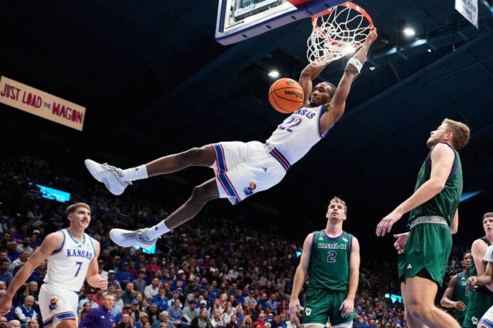 No. 19 Kansas gets 94-51 win over Green Bay