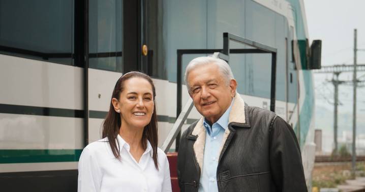 ‘Le enviamos un aplauso’: Sheinbaum celebra reaparición de López Obrador