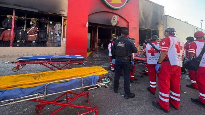 Mayoría de muertos en incendio de Waldo’s en Hermosillo, fallecieron por inhalar humo: Fiscalía