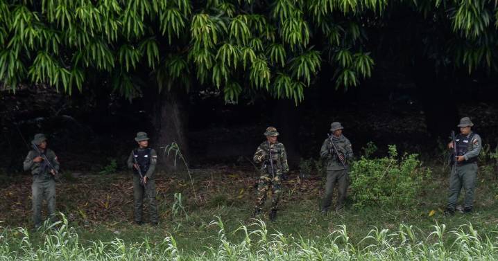 Is the U.S. invading Venezuela? Or trying to make a deal?