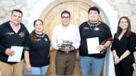 La escuela recibe con honores al equipo de robótic...