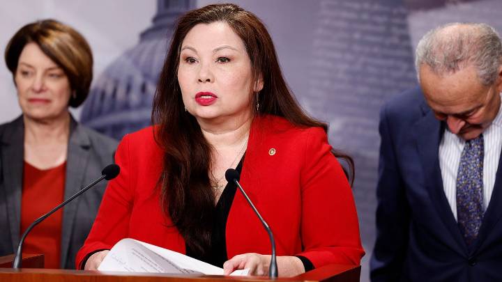 DHS accuses Duckworth staffer of impersonating attorney to help detained illegal immigrant
