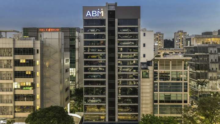 Save your coins: This vending machine dispenses luxury cars