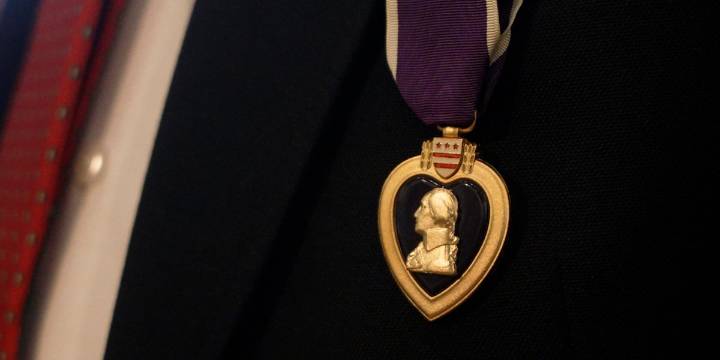 “It’s about time”: Kansas veteran receives Purple Heart more than 60 years after final tour