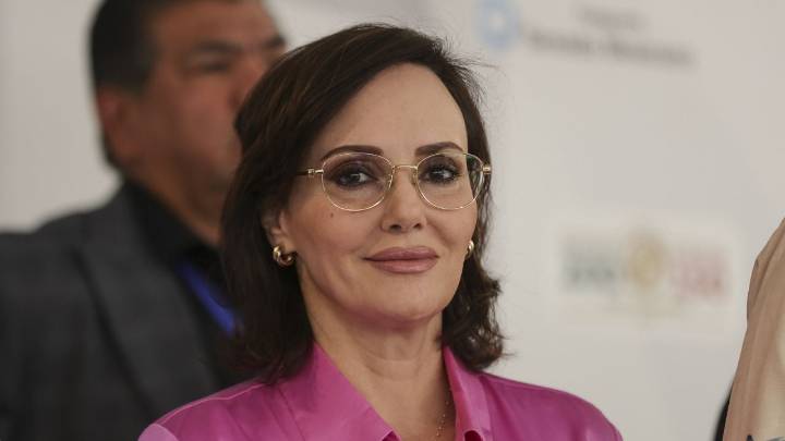 Lilly Téllez cuestiona al secretario de la Defensa por la escolta asignada al alcalde asesinado