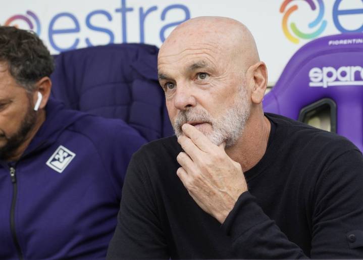 Fiorentina fires Stefano Pioli with the club winless through 10 rounds of Serie A