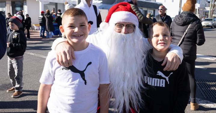 Margate holds annual ASL Santa parade, shows off small businesses