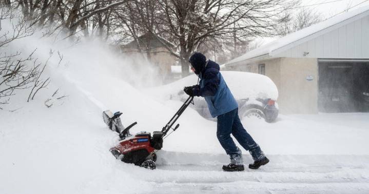Parts of southern Minnesota could see up to 10 inches of snow Saturday