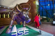 Sensex, Nifty fall for 3rd day dragged by foreign fund outflows, weak global peers