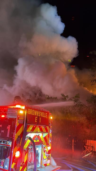 Brownsville crews contain fire near Washington Park