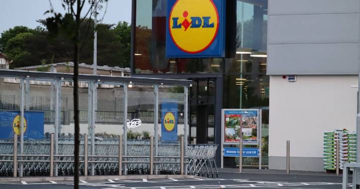'Do not eat' warning for Lidl nuts over fears product may contain glass