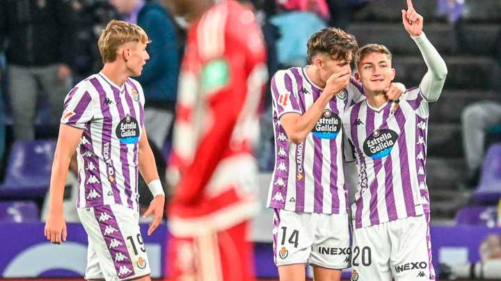 El Real Valladolid remonta al Granada y amarra una importante victoria en Zorrilla
