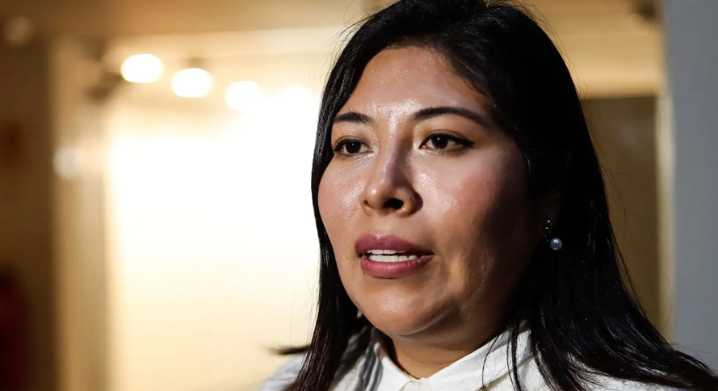 Chávez: piden reconsiderar votación tras rechazo de inhabilitación