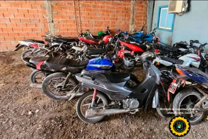 Robo y desarmado de motos sustraídas: hubo allanamientos en San José, Villa Elisa y Colón