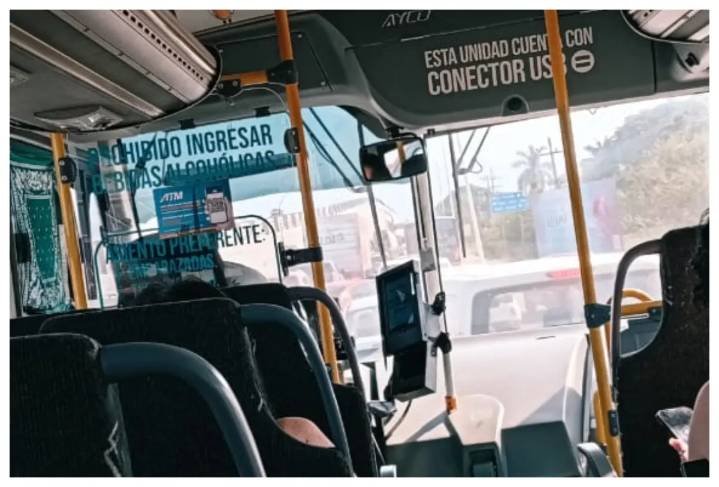 “Me dijo que me bajara y que tomara otro camión”: usuaria denuncia que chofer de ATM intentó bajarla por solicitarle el boleto