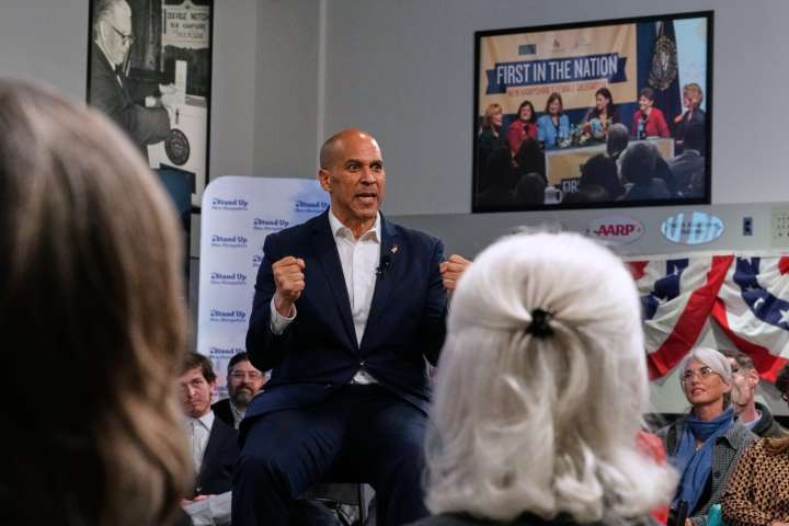 Cory Booker says Dems need to 'get back in the huddle' after blowing a big play