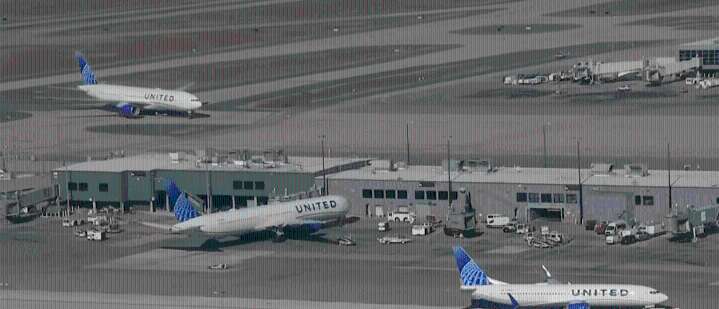 FAA to Slash Flight Capacity by 10% at 40 Major U.S. Airports Starting Friday