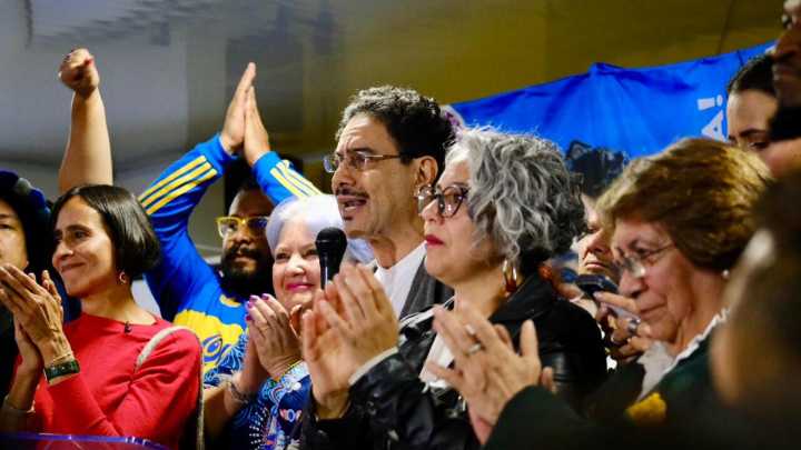 Según Iván Cepeda, intervención militar de Estados Unidos puede convertir a América Latina en 'una zona de guerra'