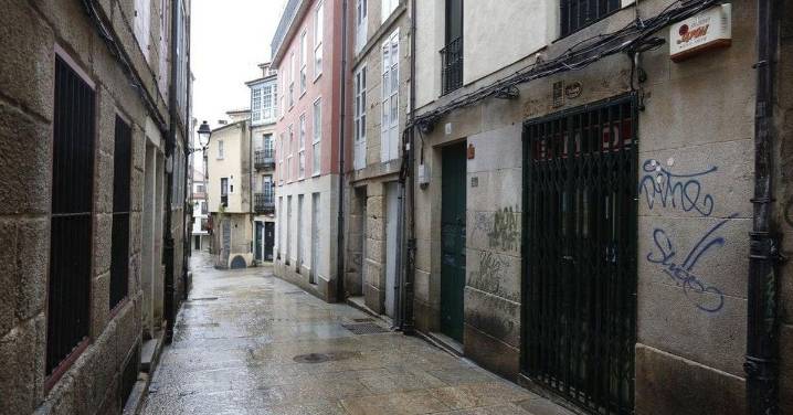 Un año de cárcel por estampar un vaso en la cara de un joven en Ourense