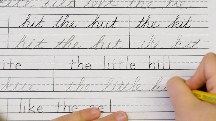 Florida bill would require cursive instruction in elementary schools