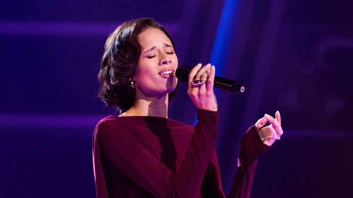 Malú no se equivocó: Audrey cautiva como nunca con ‘Hero’ en los Asaltos