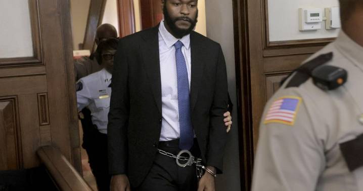 St. Louis jail official recounts detention in sheriff trial