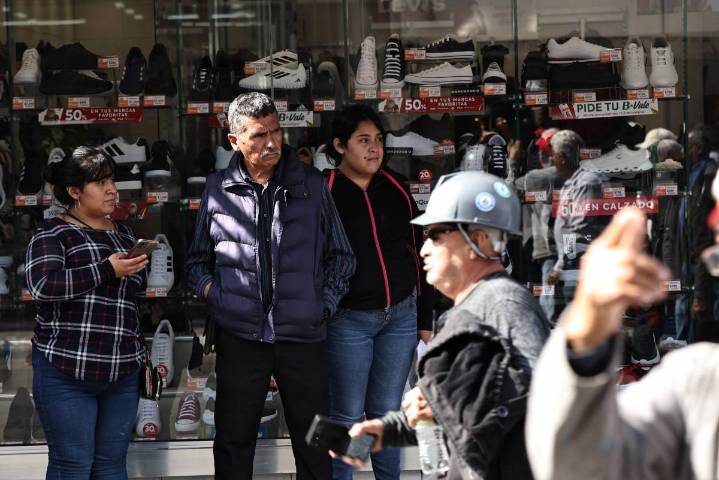 Exobreros de AHMSA regresan a Monclova, se reagrupan y planean marcha a Ciudad de México