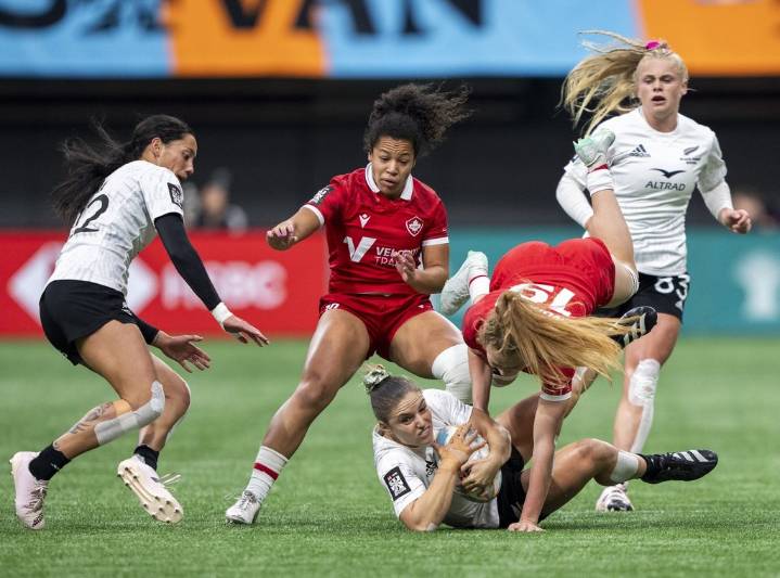 Canadian rugby sevens women kick off revamped HSBC SVNS season in Dubai