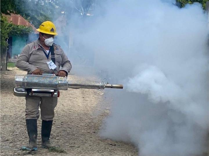 Estrategia Nacional contra el Dengue disminuye cerca del 85 por ciento de los casos