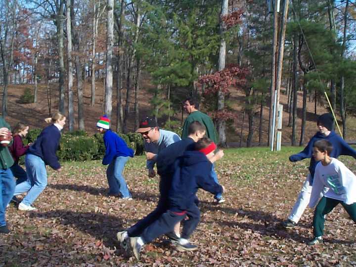 The 32 rules of Thanksgiving Touch Football