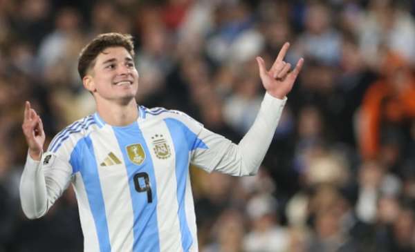 Por qué no juega Julián Álvarez en la Selección Argentina vs. Angola