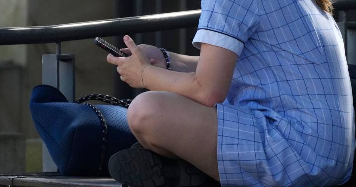 Australia adds Reddit and Kick to social media platforms banning children under 16