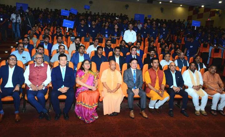 Uttar Pradesh CM Yogi Adityanath Felicitates Youth Learning Future-tech Skills at Samsung Innovation Campus in Gorakhpur