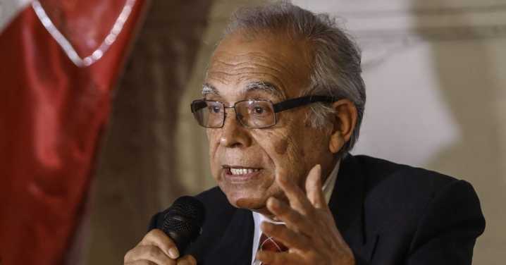 Aníbal Torres rechaza condena de más de seis años de prisión: "No hay una sentencia definitiva, ¡estoy libre!"