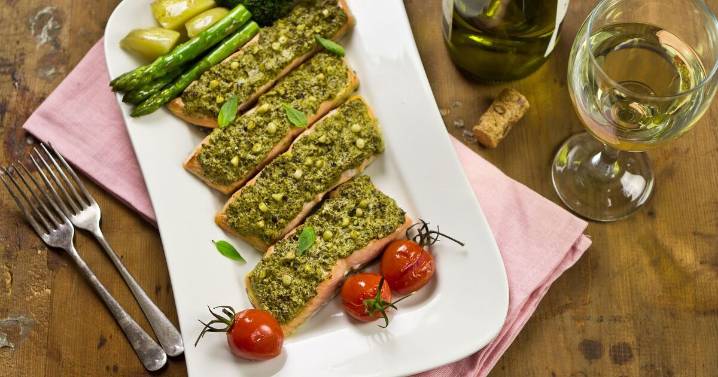 Salmon is instantly tastier when cooked with 1 common ingredient