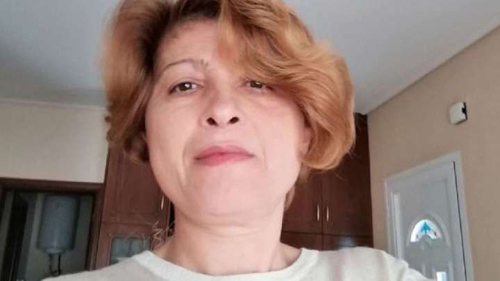 Su bufanda se atoró en una máquina de hacer pan mientras la limpiaba y todo terminó en tragedia