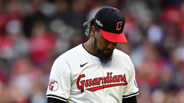 Aumenta el escándalo en el béisbol: arrestan en el aeropuerto de Nueva York a pelotero señalado en temas de apuestas ilegales