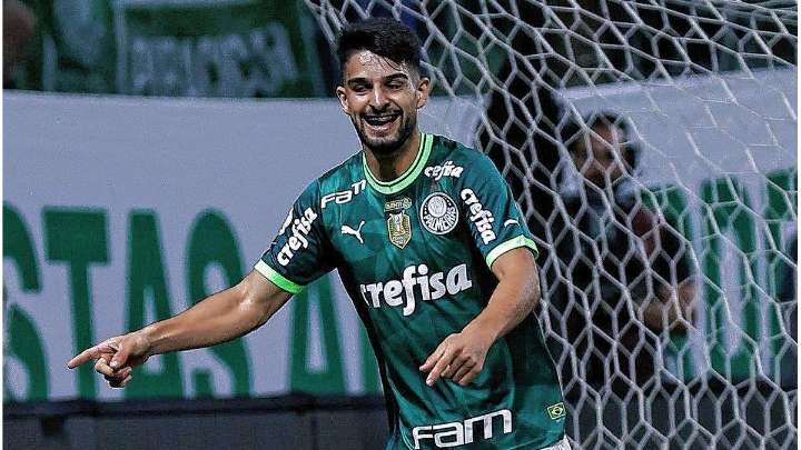 Ante el interés de algunos equipos, Palmeiras le puso precio al Flaco López