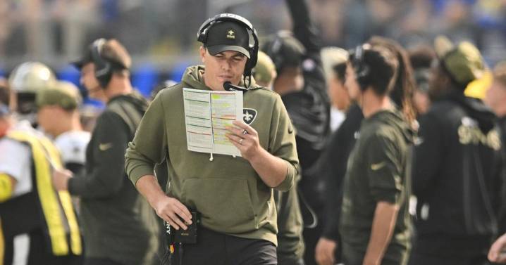 Analysis: Is Kellen Moore’s playcalling to blame for the Saints’ slow starts? Let’s examine.