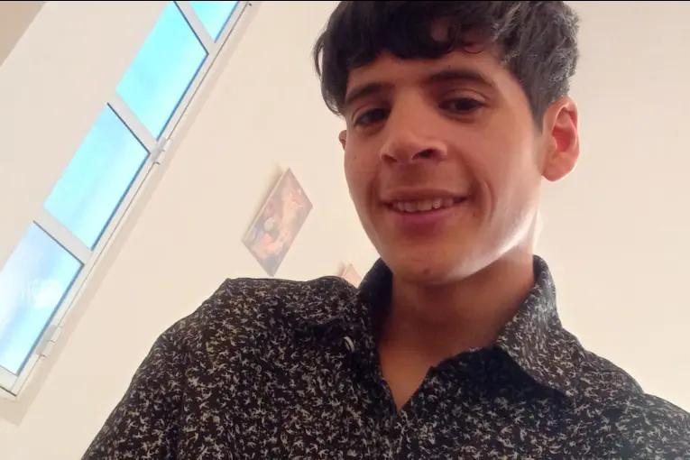 Buscan a un adolescente de 17 años que no regresó a su casa en Paraná