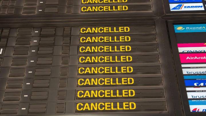 Bélgica cierra su espacio aéreo por la presencia de drones sobre Bruselas