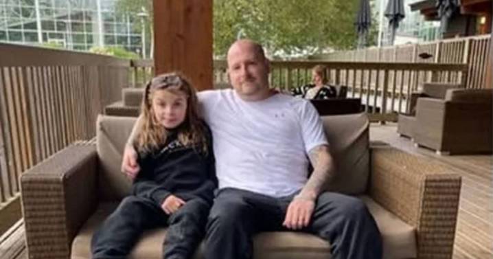Scottish dad dies just hours before early Christmas celebration with young family